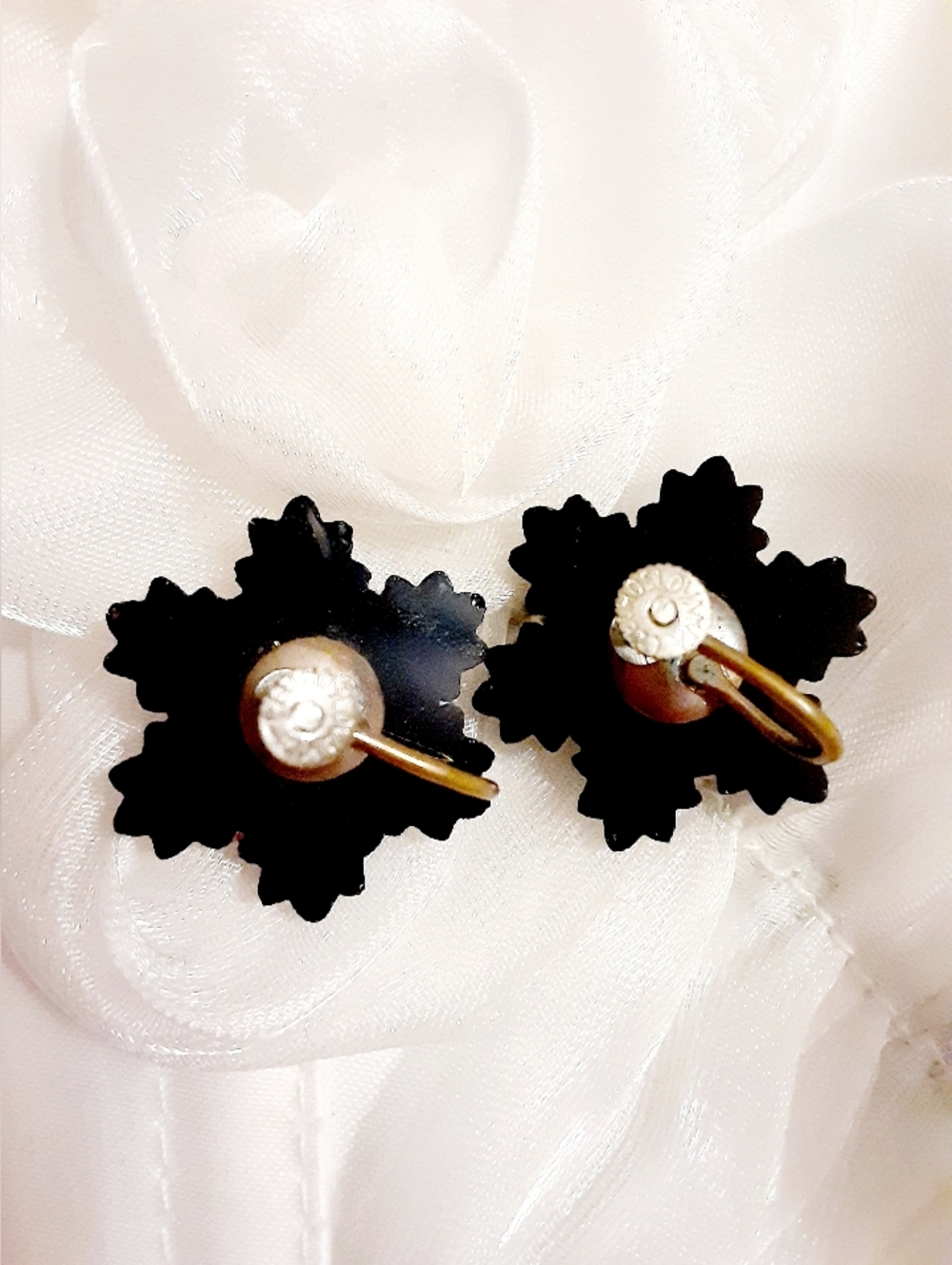 Czechoslovakia Black Snowflake Vintage Earrings - Picture 5 of 5